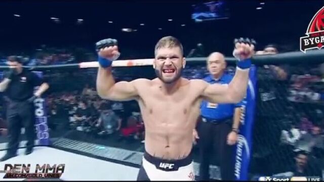 Джереми стивенс 