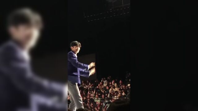 190320 ким ёхан (oui) @ runway show