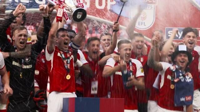 Ротерем юнайтед выходит в чемпионшип.