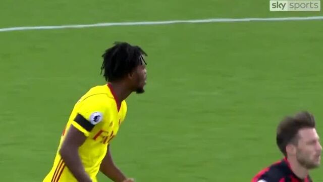 Гарри артер попросил натаниэля чалоба пропустить мяч в голевой атаке