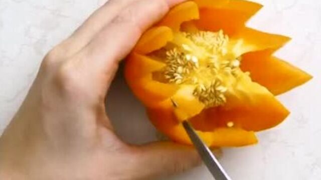 Красивая нарезка фруктов и овощей.mp4