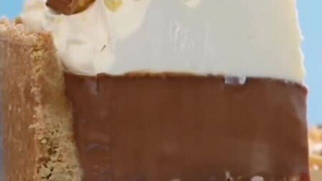 Торт сникерс в глубокой форме (ингредиенты под видео) | больше рецептов в группе десертомания