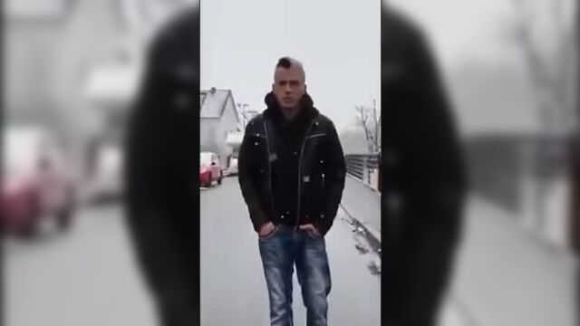 Международный знак "мне нужна помощь"