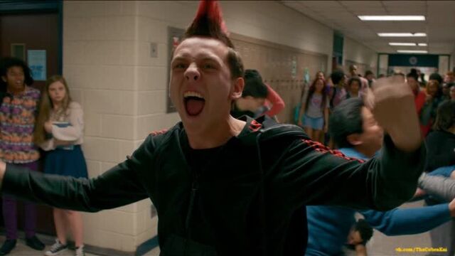 Кобра-кай "ястреб vs. димитрий" [драка в школе]