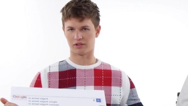 Энсел эльгорт говорит по-русски