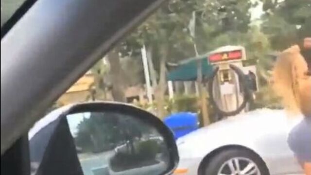 Червяк из фильма "люди в черном"