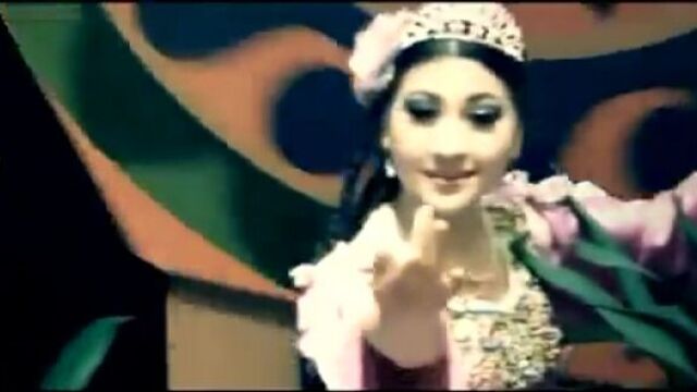 Дамирбек олимов - зулфони майда | damirbek olimov - zulfoni mayda (2013)