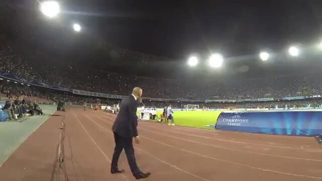 Гонсало игуаин - диктор и фанаты "наполи" жгут