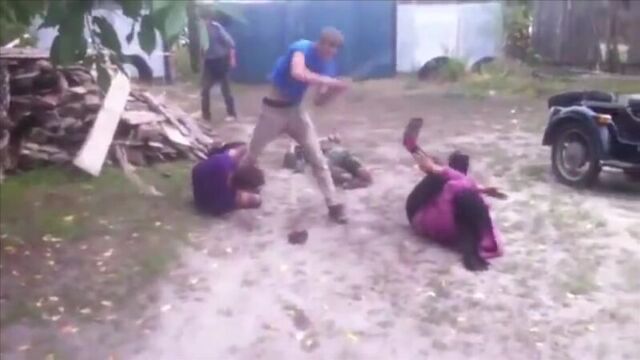 Деревенский мортал комбат, сельский махач - зрелище не для слабонервных, драка, пркол