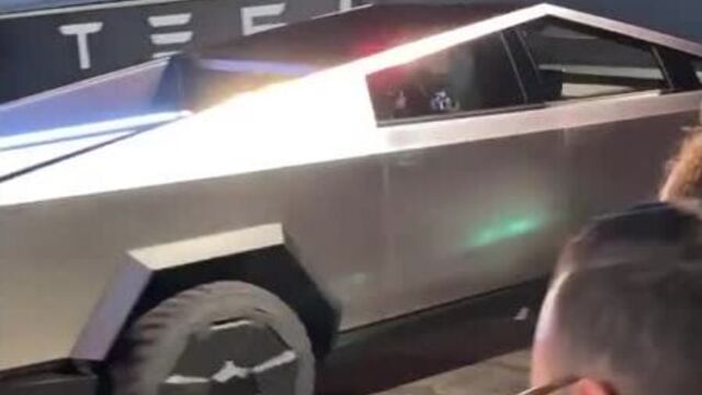 Тесла кибертрак