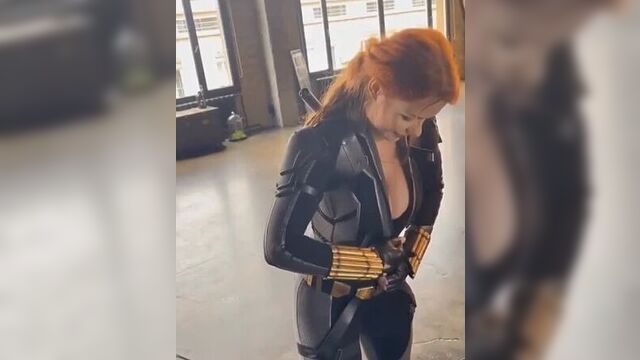 Наташа романофф и её костюмчик