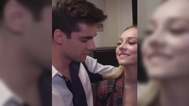 Альваро рико и эстер экспосито во время съёмок промо-материалов к 3 сезону «элиты»