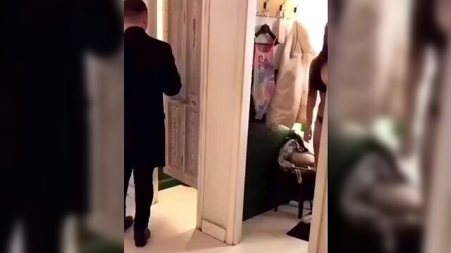 Голая девочка