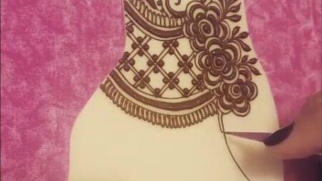 Красивое мехенди