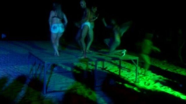 Урзуф, aurora, стриптиз