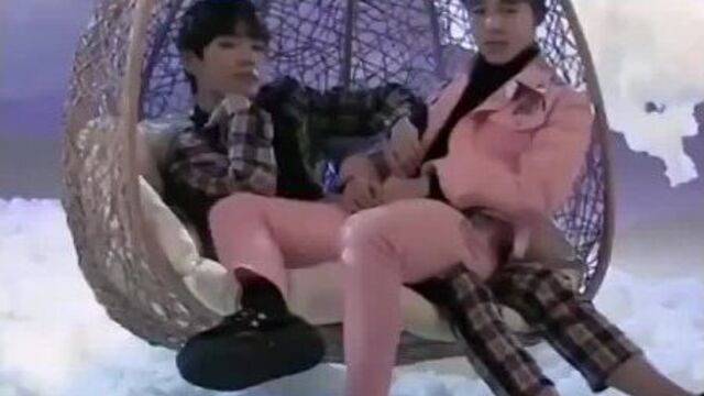 Тэхён любит чимина