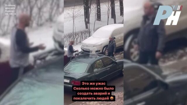В рязани пьяная пара сначала справляла нужду в жилом дворе, а потом таранила грузовик