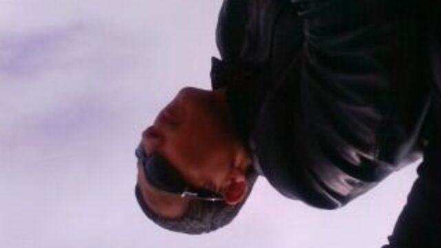 Ауру and аурулар))) ерсултан сагыз жаман шайнайт!!!