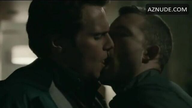 Актер джонатан грофф и рассел тови - гей секс сцена в сериале "в поиске"