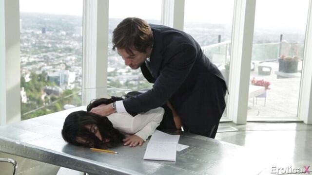 Босс наказал секретаршу фитоняшку megan rain [секс,порно,brazzers,public,naughty,casting,pov,mofos,reality,teen,минет,анал]