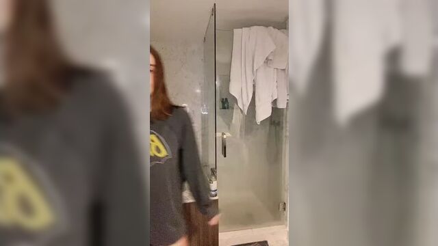 Секс знакомства, любовь 36 лет (ссылка на ее аккаунт в описании к видео)