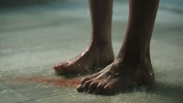 Kaley cuoco - ''the flight attendant'' s1e01