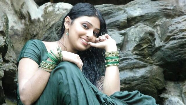 Malayalam hot kambi phone call between lovers mallu sex talk