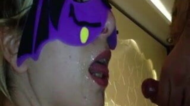 Kaan aslinin agzina bosaliyor