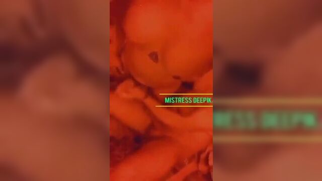 Sexy indian shemale hot body