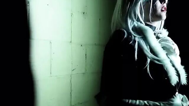 Tessa fowler: black cat