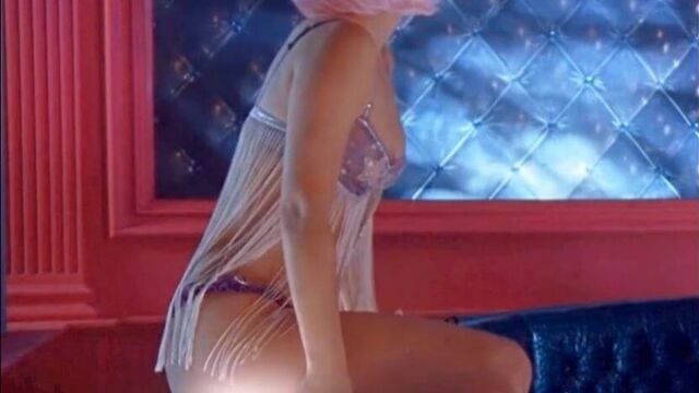 Natalie portman nip slip in closer.