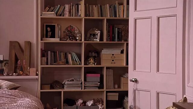 Scarlett johansson - match point (2005)