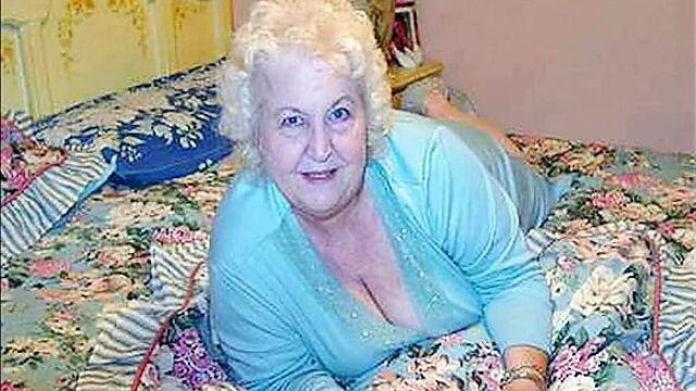 Ilovegranny, mature wives. amateur nudes compilation
