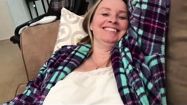 Playing with his wife's pussy