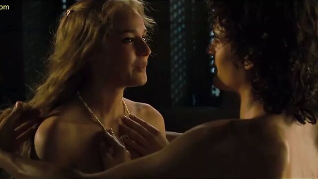 Diane kruger nude scene in troy movie scandalplanet.com