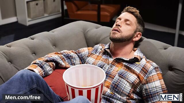 Stepbrothers ryan bailey troye dean know how to have fun under their parent's nose - men