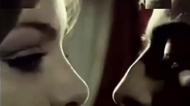 Arzu okay - sevisme sikis - salih kirmizi