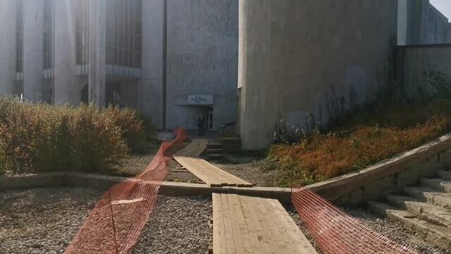 Дорожка в театр