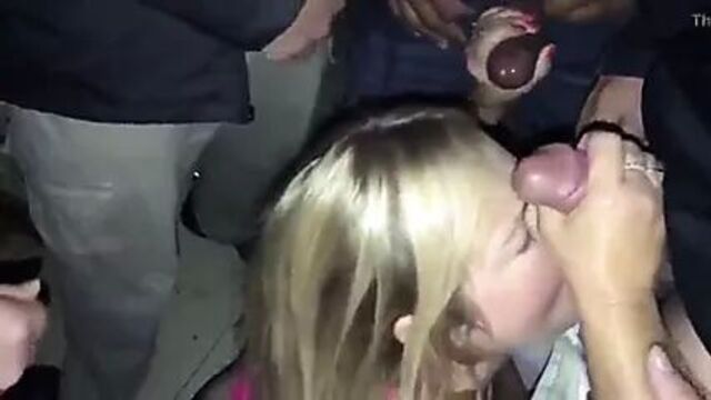 Gloryhole – blonde enjoys blowbang