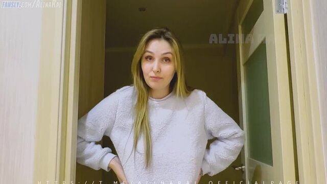 Впервые в жизни пасынок жестко трахает мачеху в анал. - не в ту дыру!