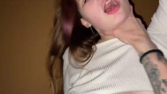 Очень жесткий секс с 18-летней девушкой за измену - стонет от боли и удовольствия