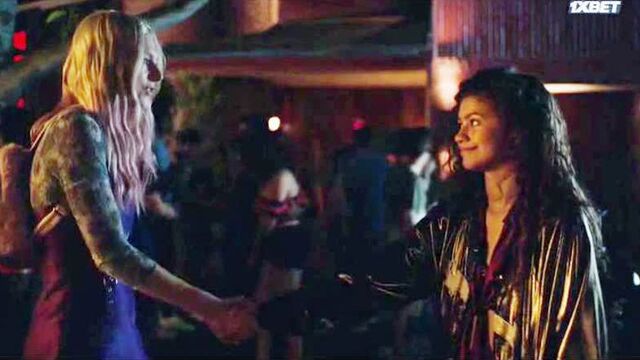 Эйфория 1 сезон 1 серия ру и джулис