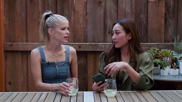 2020 › karen's kitchen | эрин мориарти и карен фукухара отвечают на вопросы