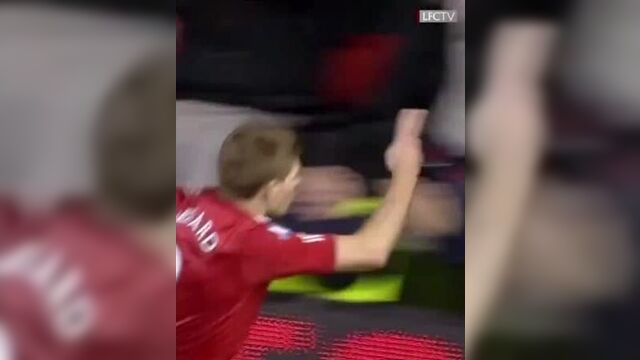 Стиви джи положил 3 ириски в рот