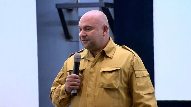 Депутат баженов выступил с напутственным словом перед призывниками в сво на вднх