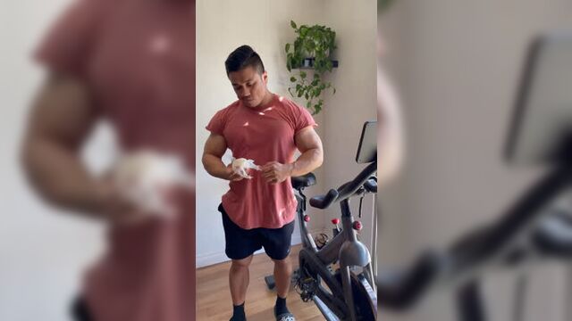 Video by симкин виктор - фитнес тренер онлайн