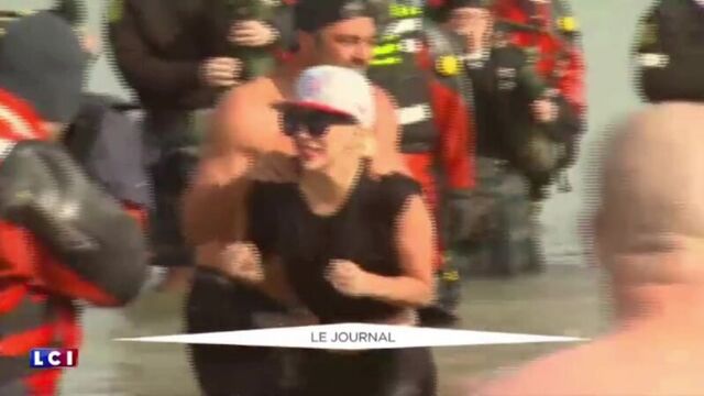 Леди гага и тейлор кинни на «chicago polar plunge» в чикаго (6 марта)