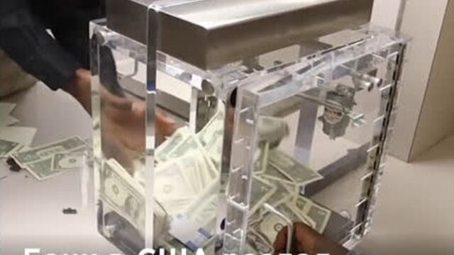 Блогер mrbeast открыл бесплатный банк