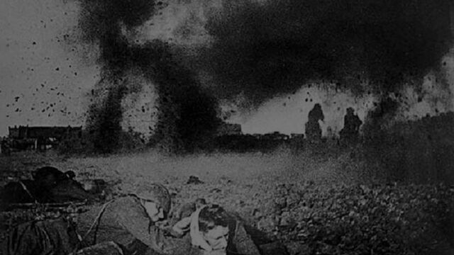 Стихотворение юлии друниной -зинка-