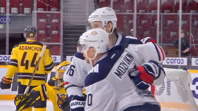 Сергей мозякин набирает 899-е очко в кхл